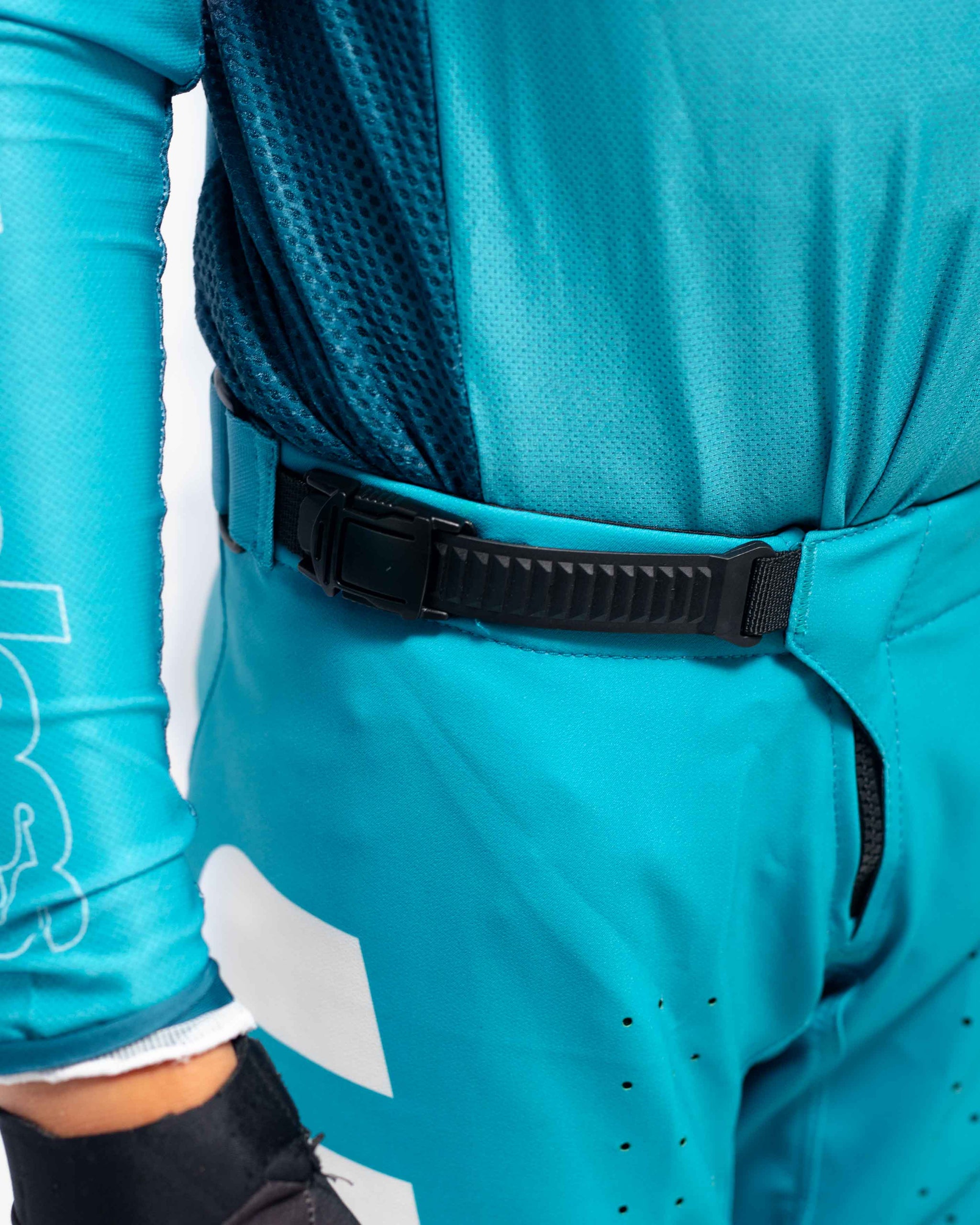 Limited Edition UCMX Pro Frost Youth Full Kit