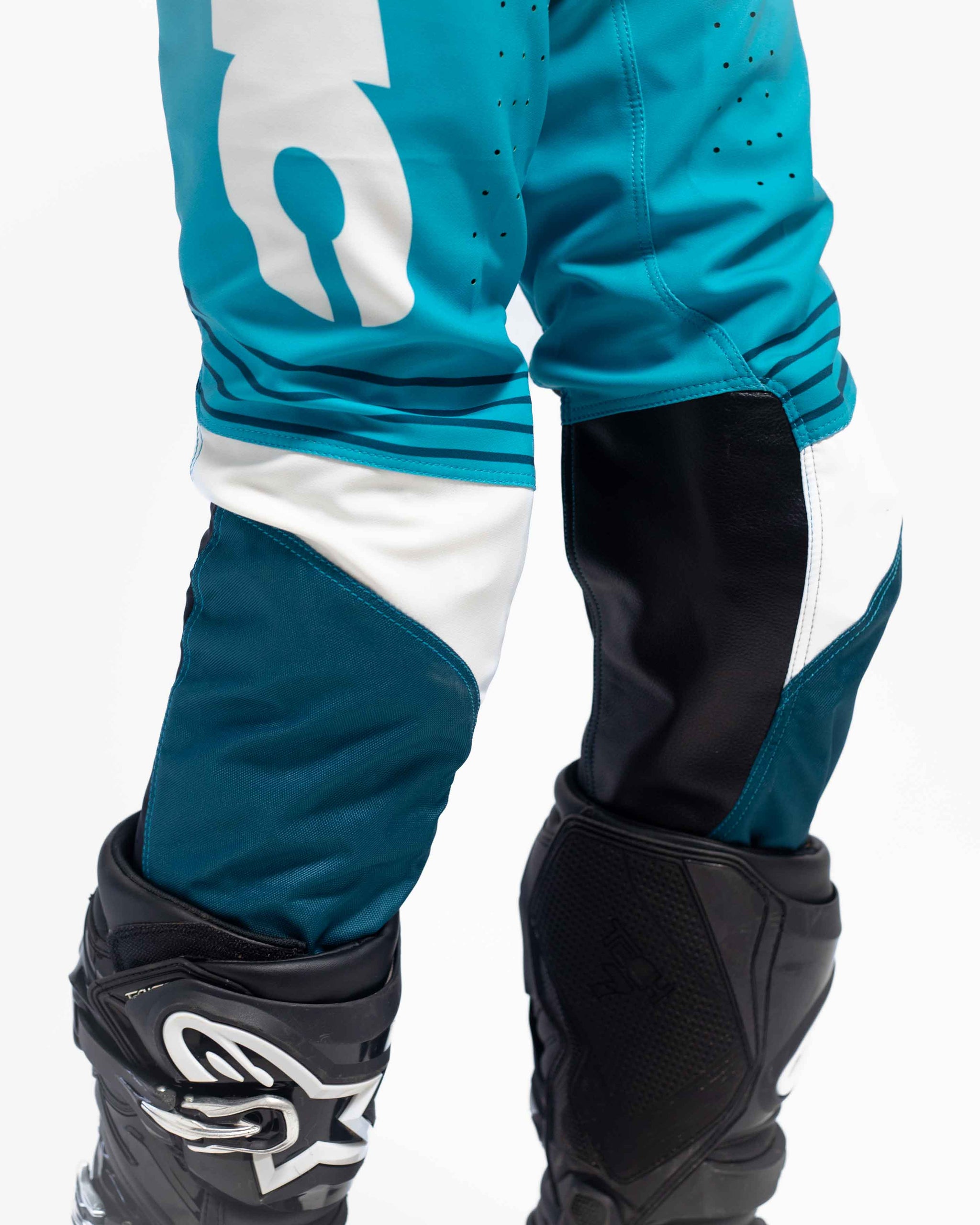 Limited Edition UCMX Pro Frost Youth Full Kit
