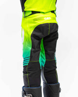 UCMX PRO YOUTH FULL KIT - FLO