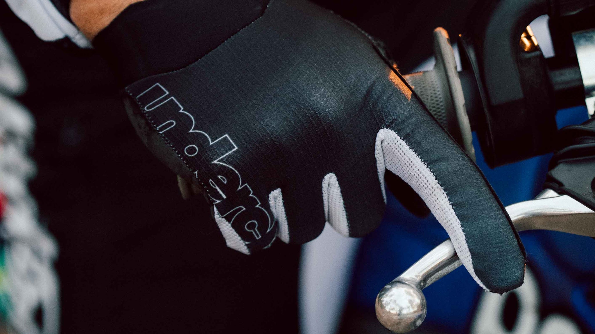 UCMX Basix Gloves