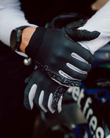 UCMX Basix Gloves