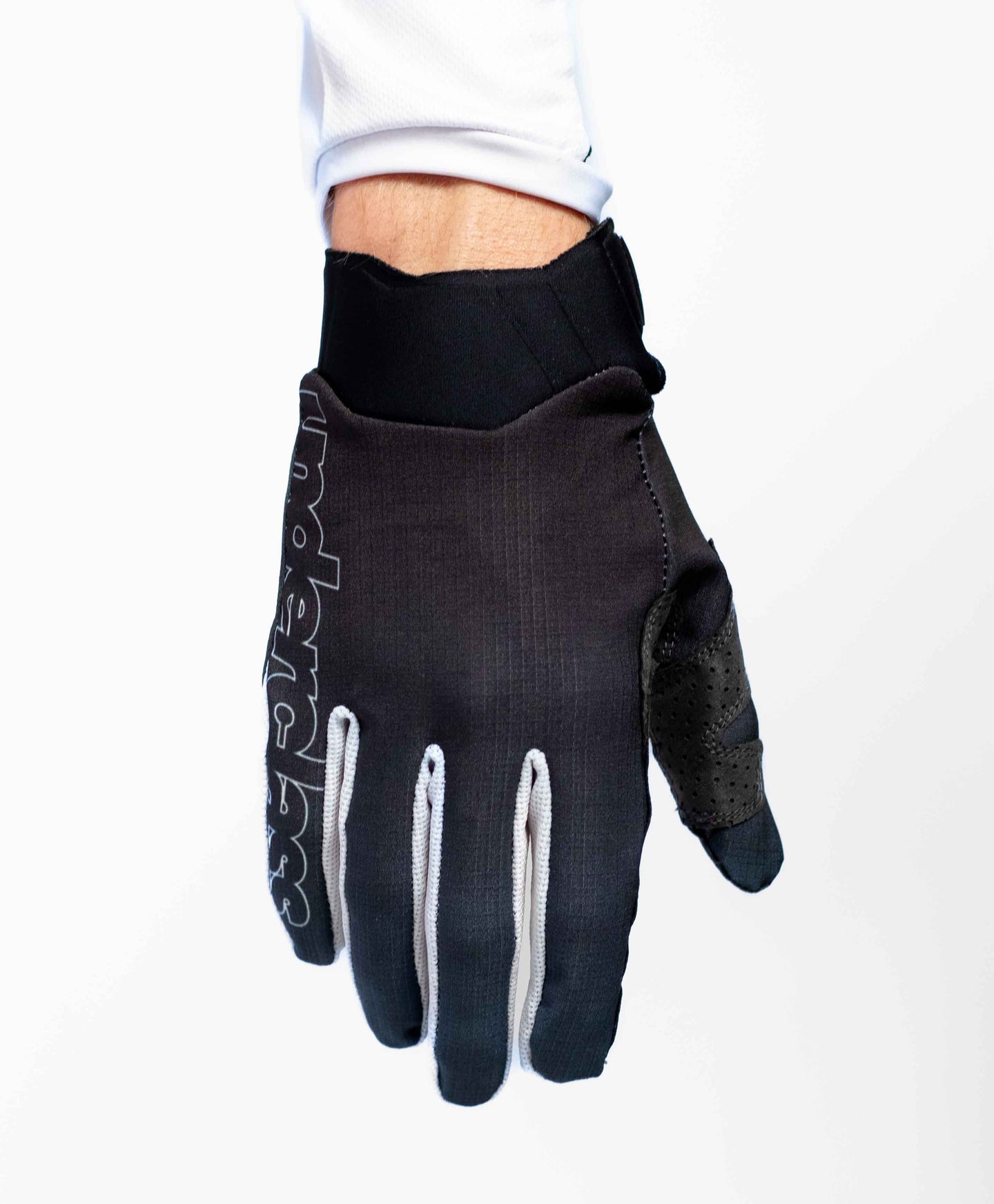 UCMX Basix Gloves